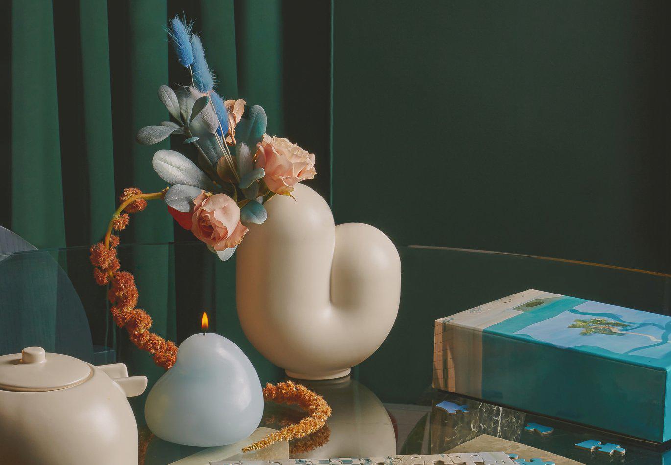Vases + Planters Image