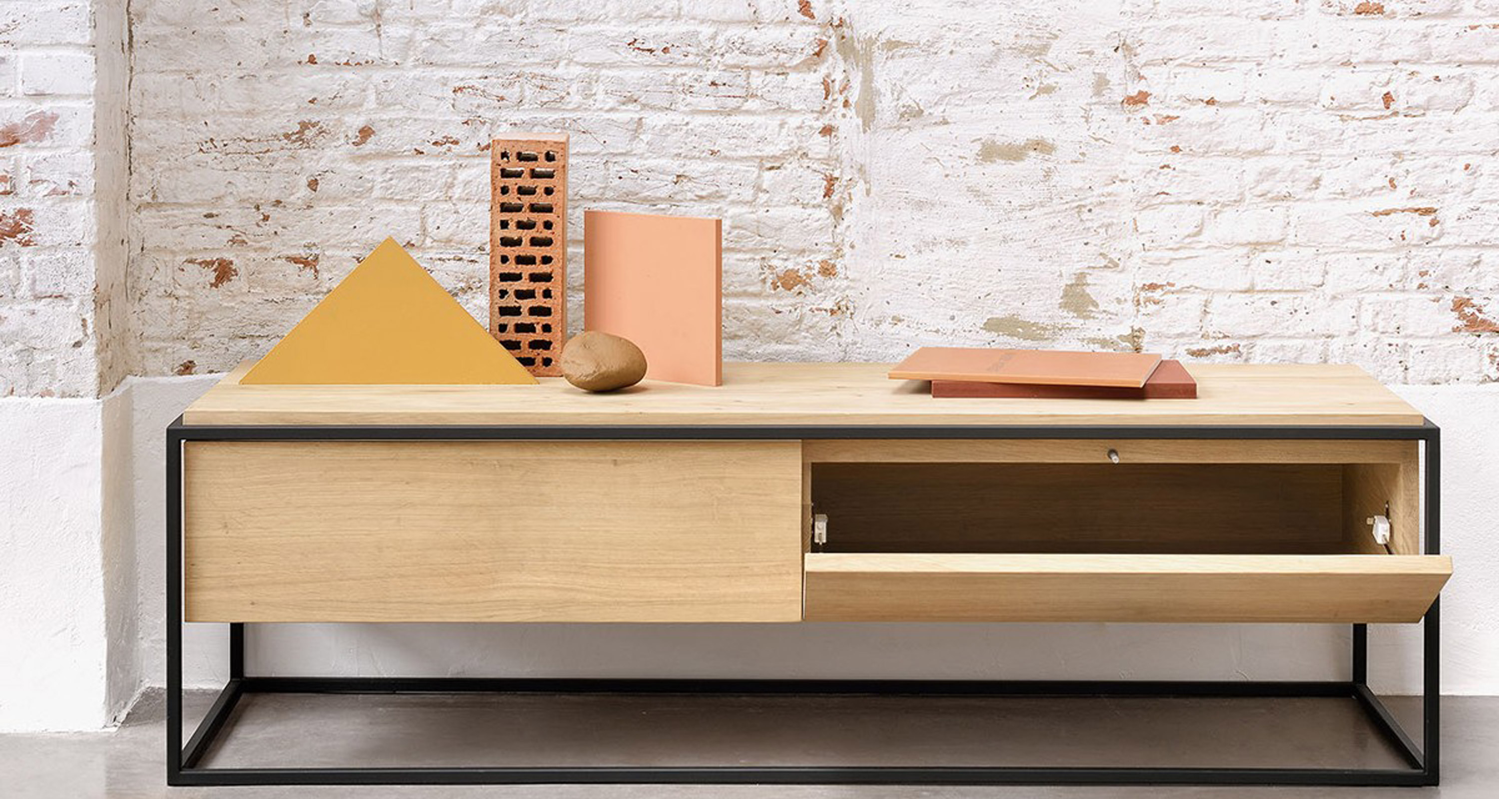 Monolit Media Cupboard Ethnicraft Rypen