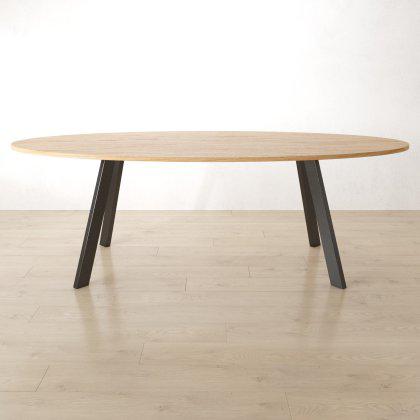 Pose Oval Table : Solid Wood Image