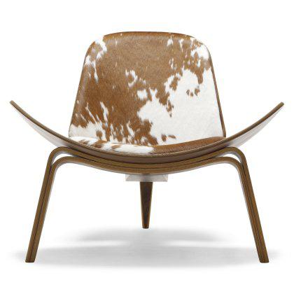 CH07 Shell Lounge Chair Image