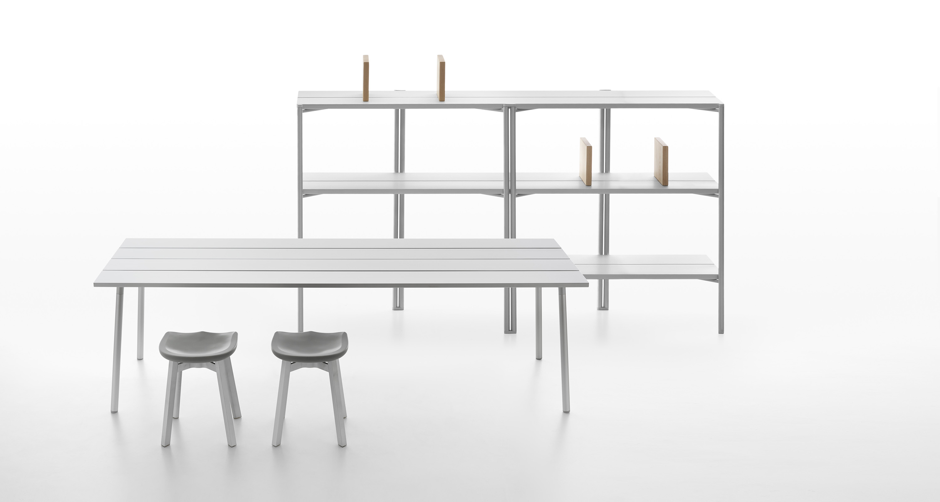 Run Round Table, Outdoor | Emeco | Rypen