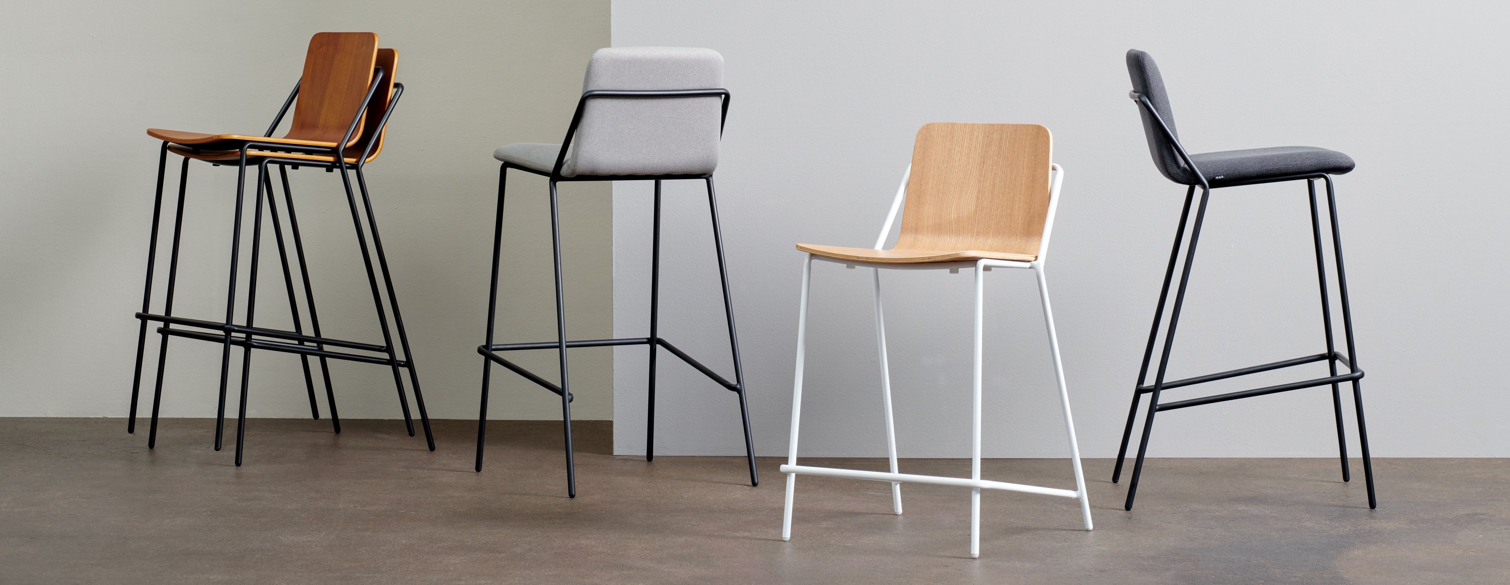 Sling Bar Stool | m.a.d. furniture design | Rypen