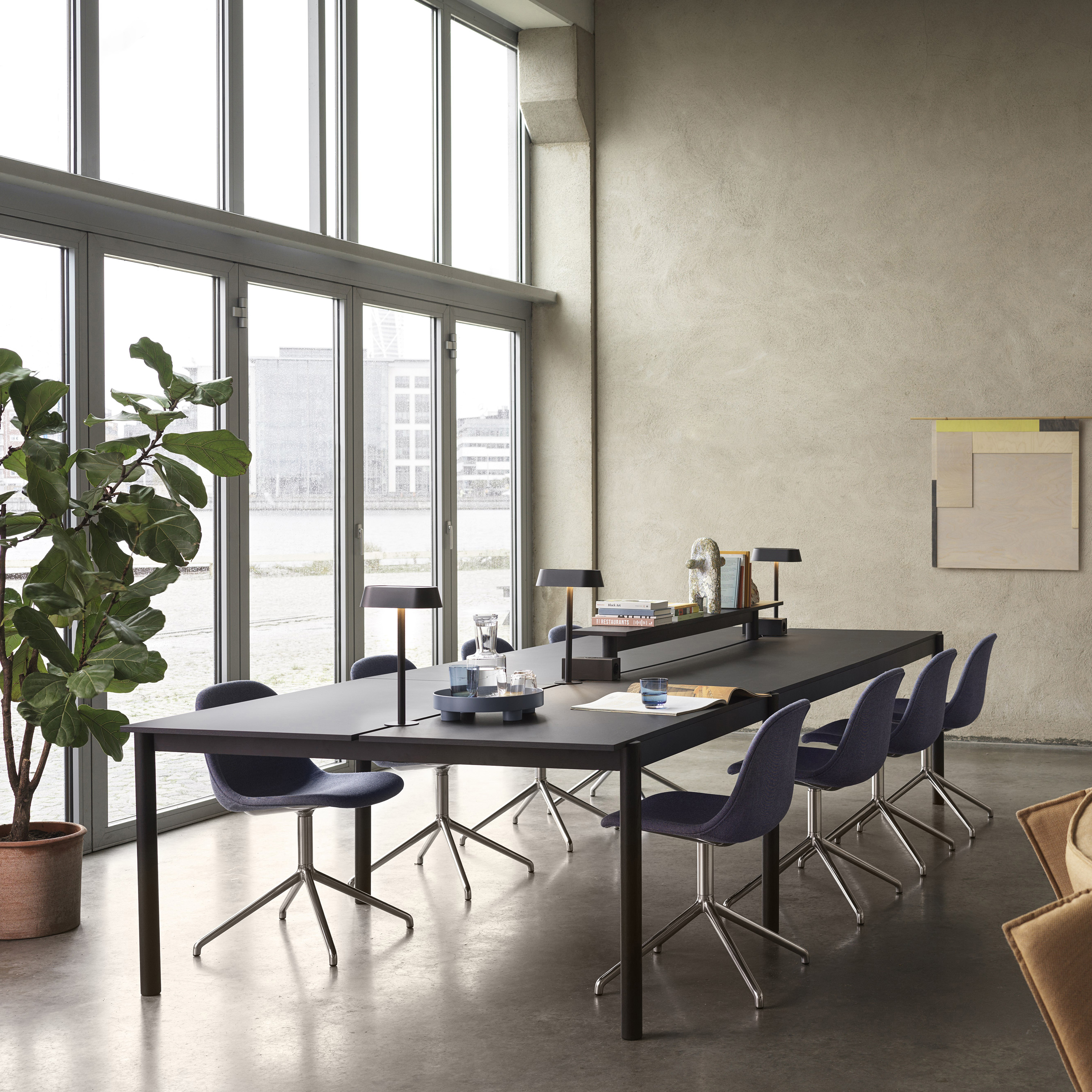 Linear System Table Middle Module | Muuto | Rypen