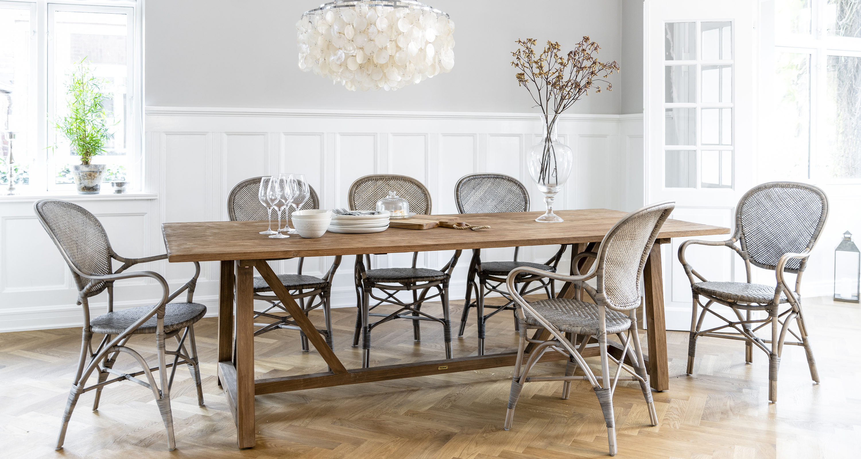 Lucas Teak Table | Sika Design | Rypen