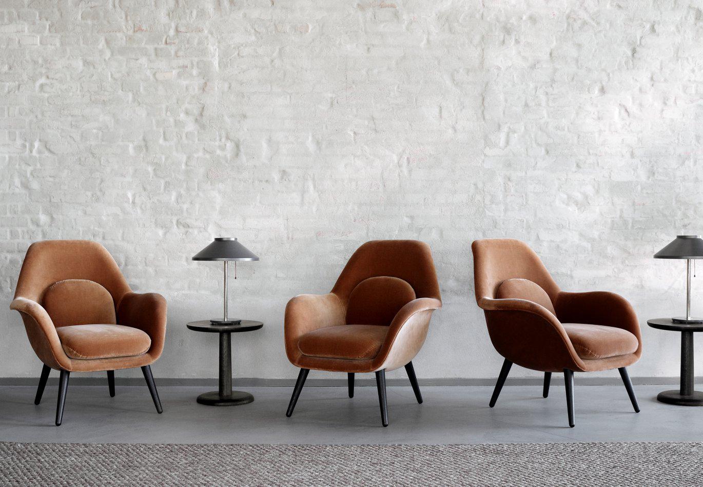 Lounge Chairs Image